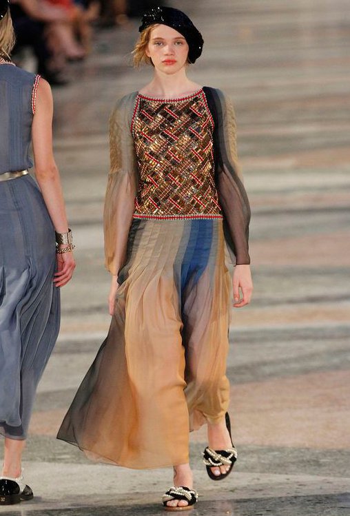 chanel-cruise-runway-2017-in-cuba